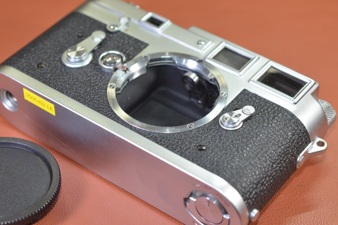 LEICA M3  2ストローク 福耳【85万台1957年製】