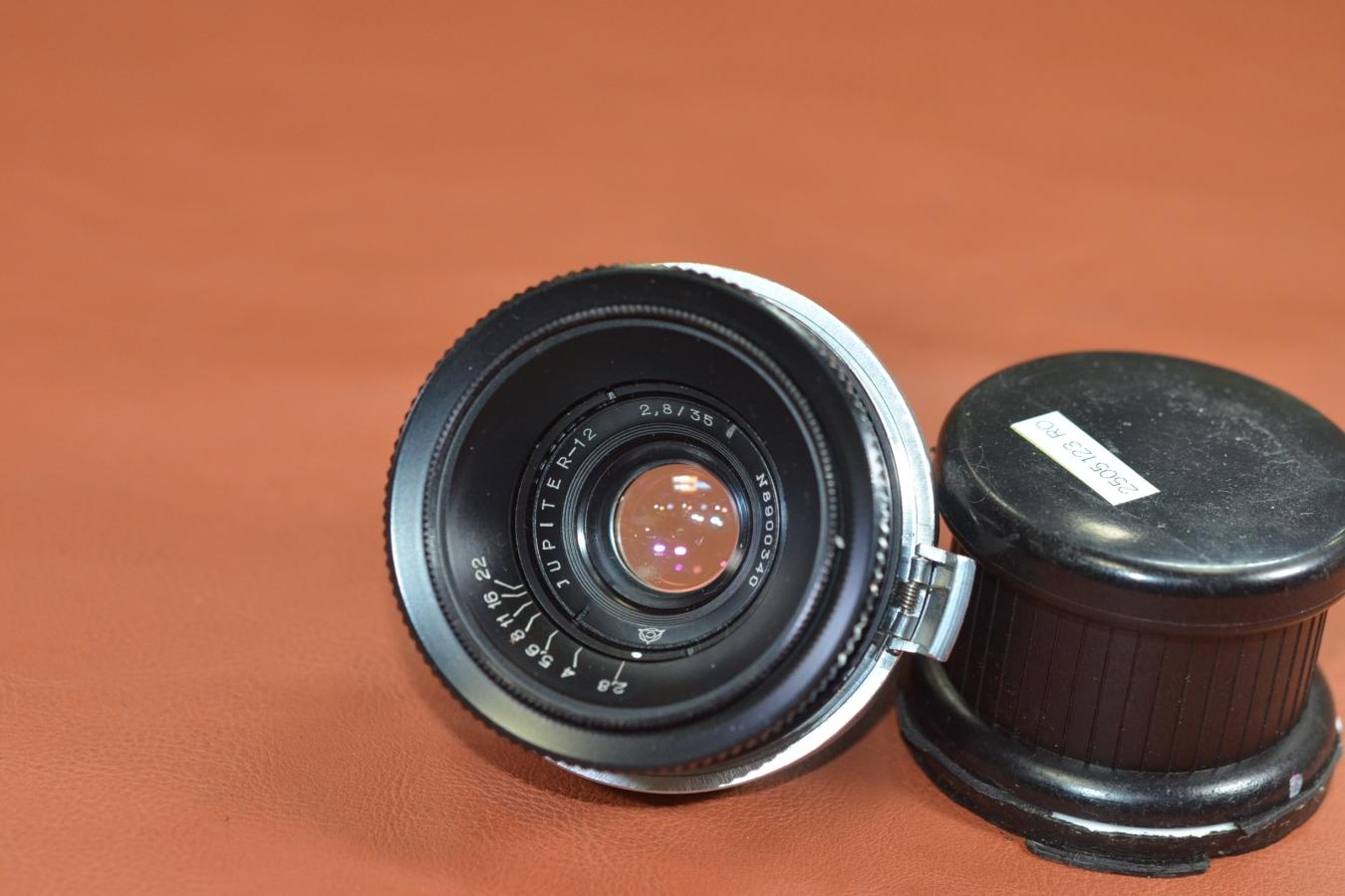 ロシア製 JUPITER-12  35mm F2.8 【旧コンタックスマウントレンズ】