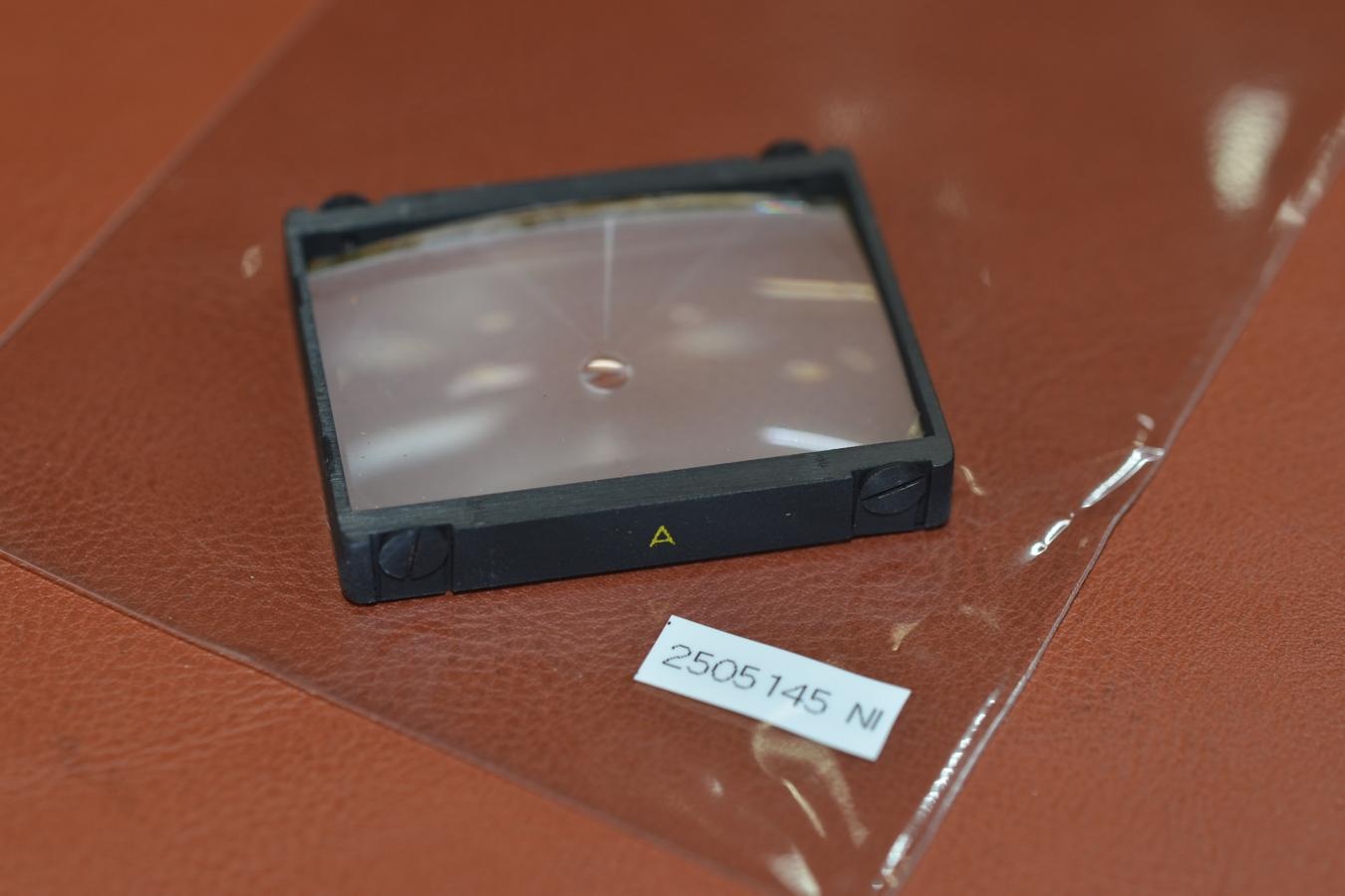 【希 少】Nikon FOCUSING SCREEN  A型黄色文字【Nikon F、F2用】