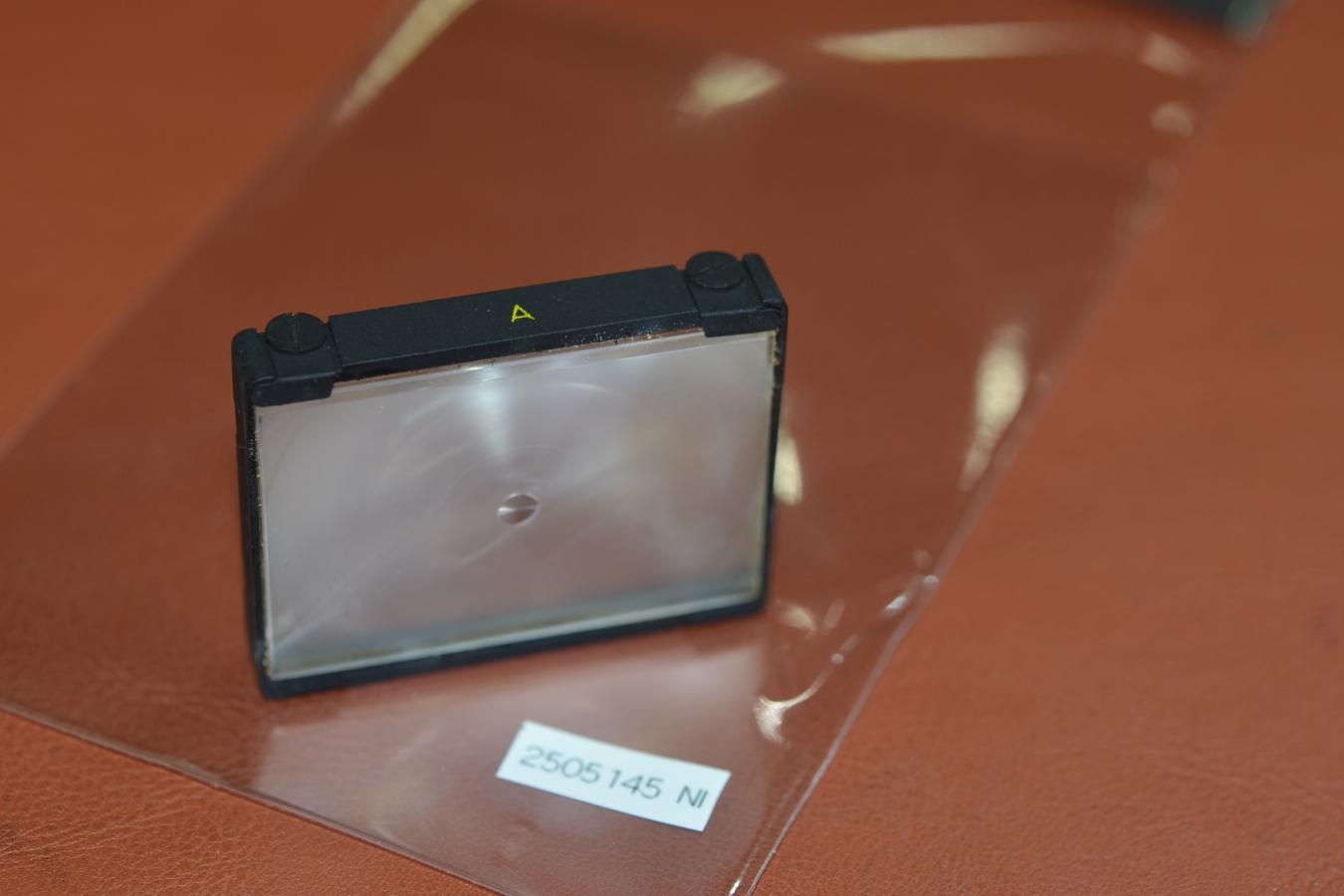 【希 少】Nikon FOCUSING SCREEN  A型黄色文字【Nikon F、F2用】