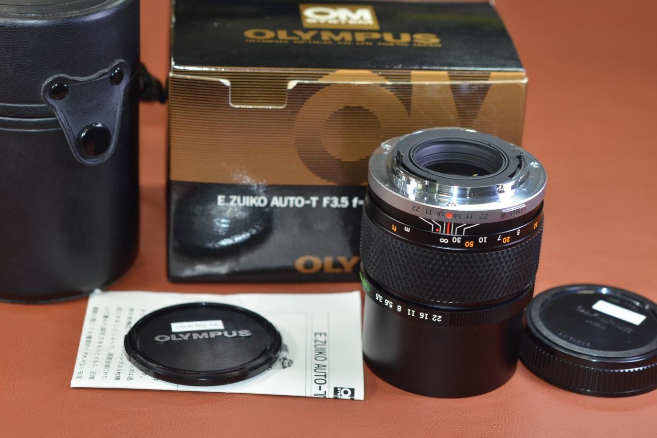 【コレクション向け】OLYMPUS E.ZUIKO AUTO-T 135mm F3.5 元箱付一式 【キレイな物をお探しの方必見!!自信ありの逸品!!】