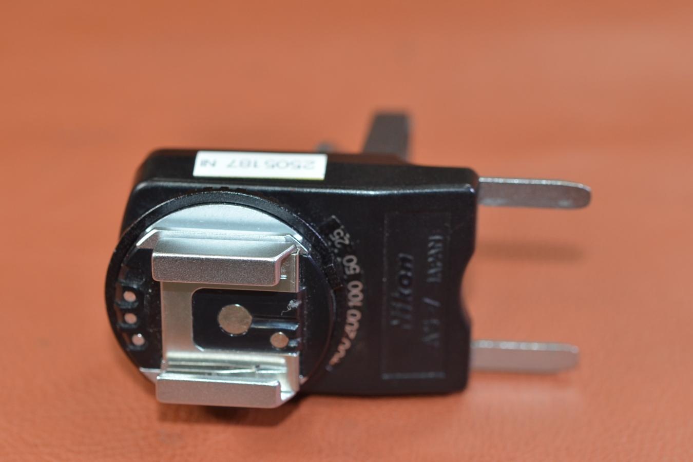 Nikon FLASH UNIT COUPLER AS-7【Nikon F3用】※キレイな物をお探しの方必見!!自信ありの逸品!!
