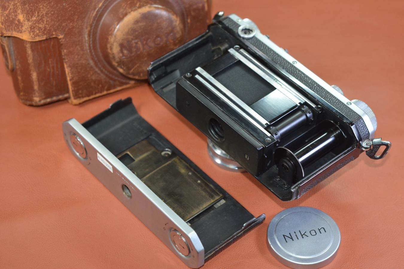 【コレクション向け・希 少】Nikon M型 #906 NIKKOR-H・C 5cm F2沈胴付(捨て番811) 純正ケース付【MADE IN OCCUPIED JAPAN 】