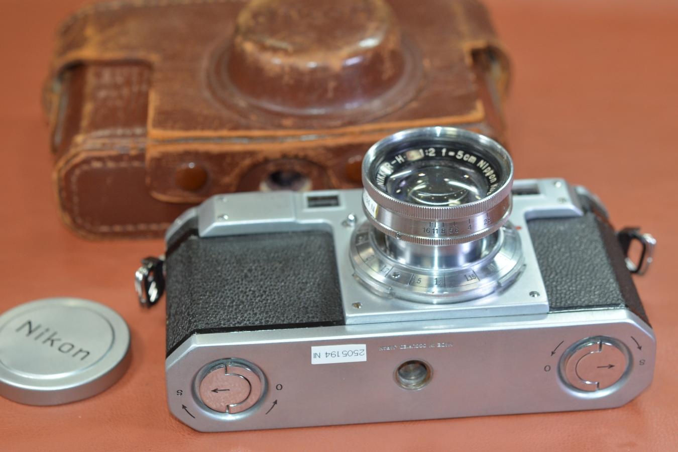 【コレクション向け・希 少】Nikon M型 #906 NIKKOR-H・C 5cm F2沈胴付(捨て番811) 純正ケース付【MADE IN OCCUPIED JAPAN 】