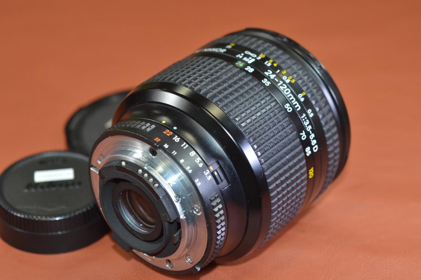 Nikon AF NIKKOR 24-120mm F3.5-5.6D