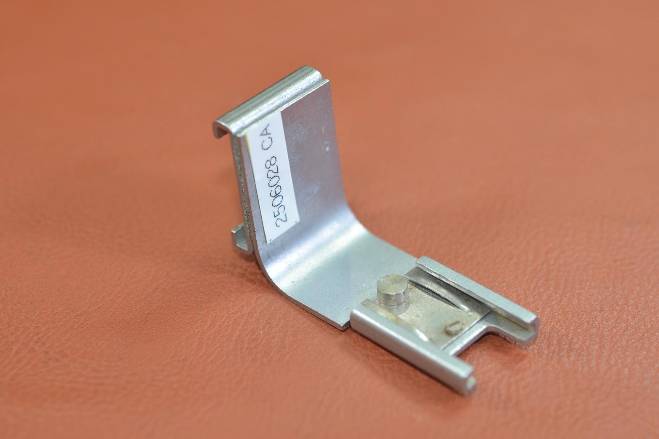 【絶版アクセサリー】Canon FLASH UNIT COUPLER 【Canon Demi用】
