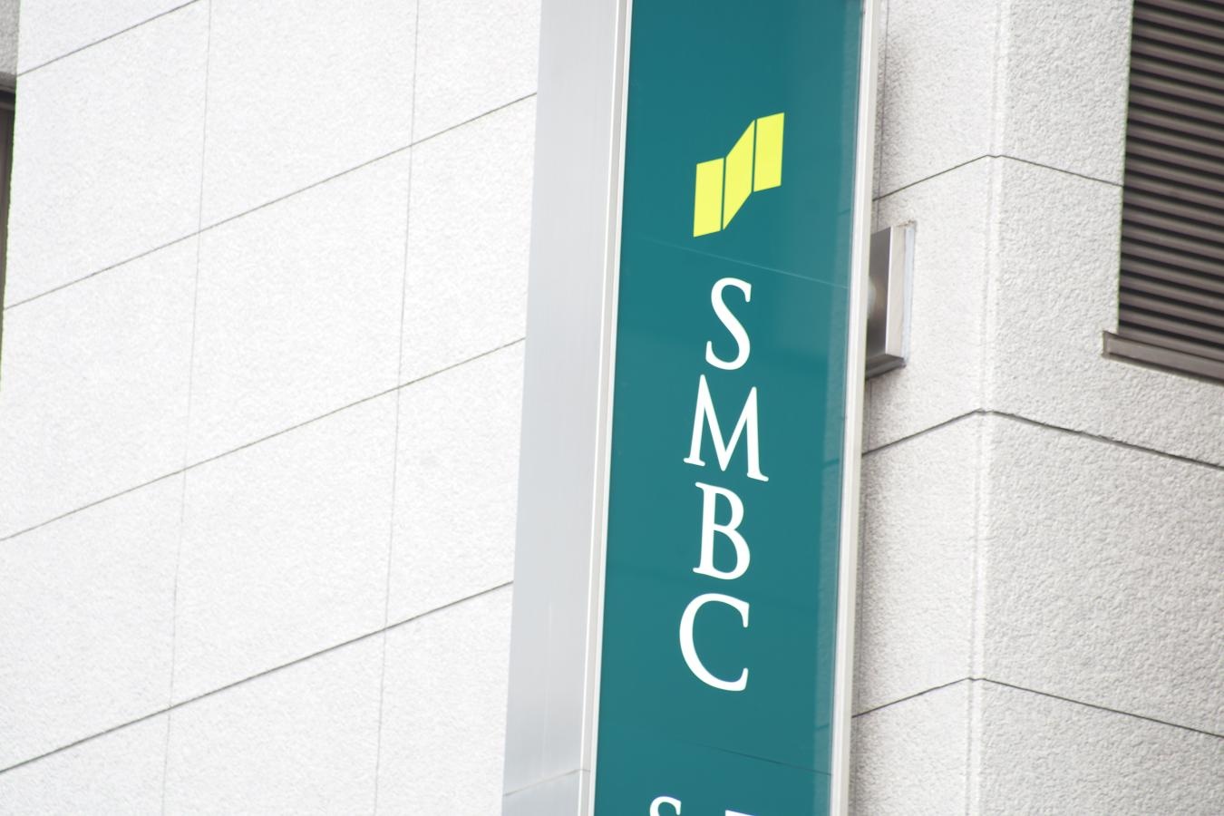 MINOLTA AF APO TELE 100-400mm F4.5-6.7 【純正フード付】