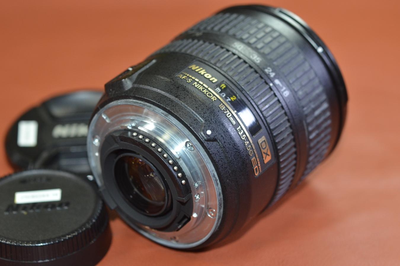 【B級特価品】 AF-S DX NIKKOR 18-70mm F3.5-4.5G ED 