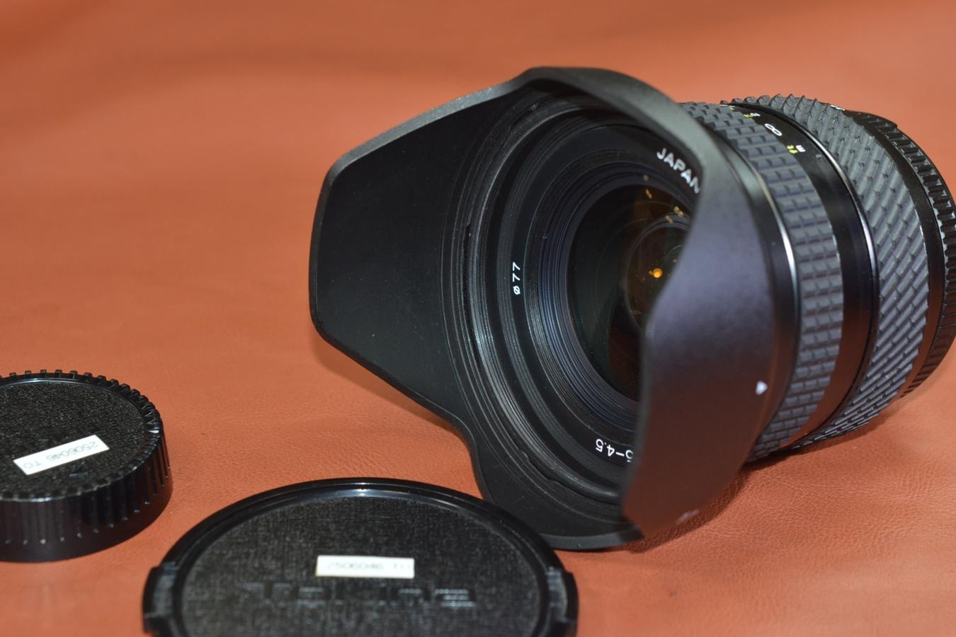 Tokina AF 19-35mm F3.5-4.5 純正フード付 【Nikon用】