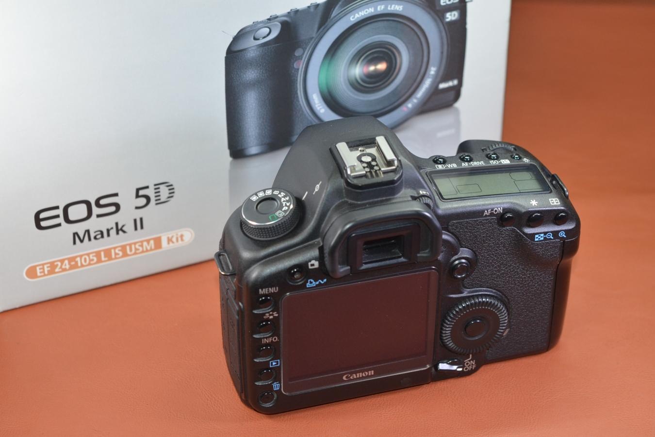 【通信販売限定商品】Canon EOS 5D Mark II 【元箱付一式】※キレイな物をお探しの方必見!!自信ありの逸品!!