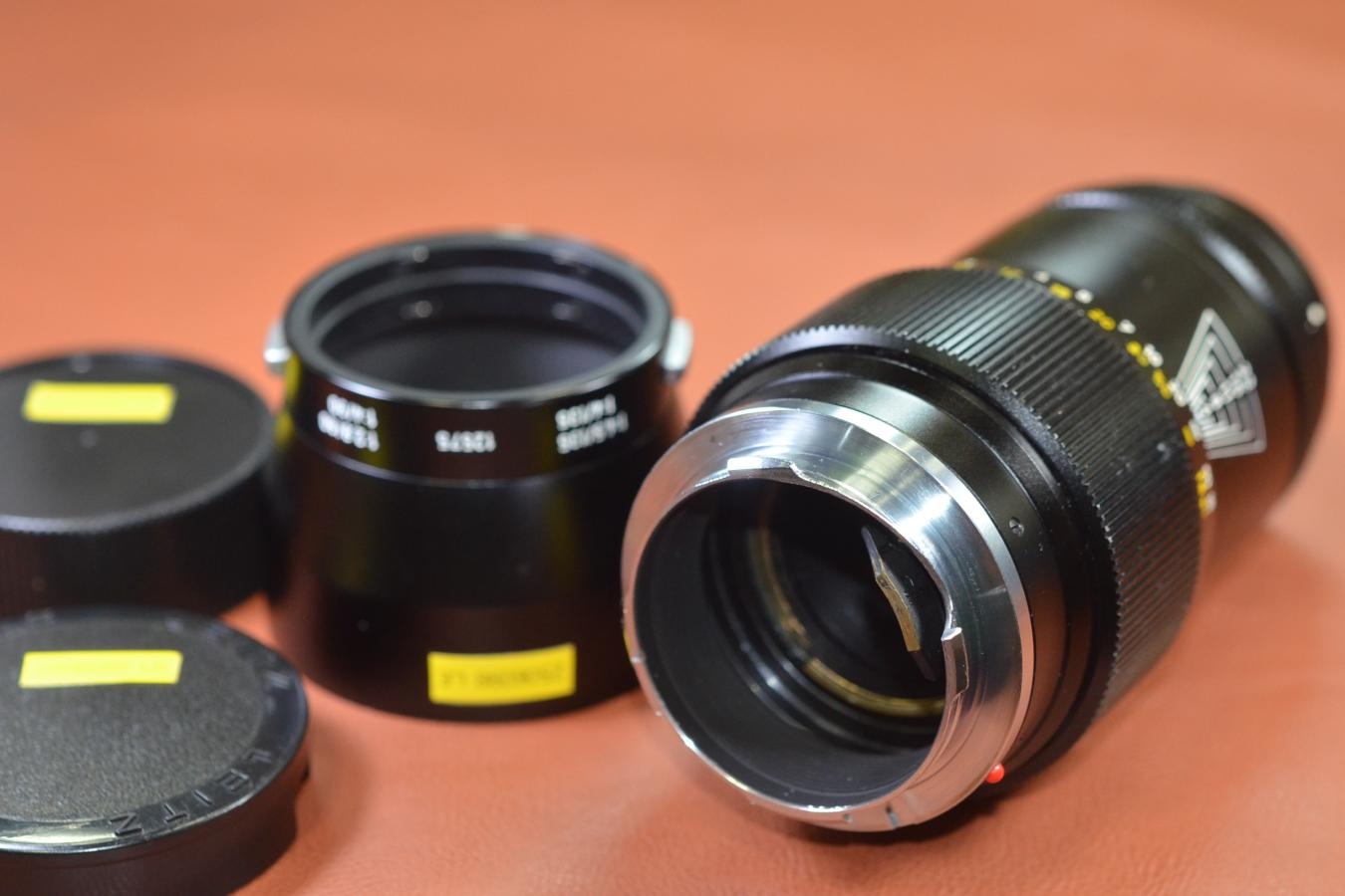 LEICA TELE-ELMAR M 135mm F4 Black 純正メタルフード12575付【265万台 1974年製】※キレイな物をお探しの方必見!!自信ありの逸品!!