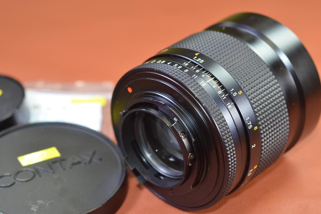 CONTAX Planar T* 85mm F1.4 AEWG  【整備済】
