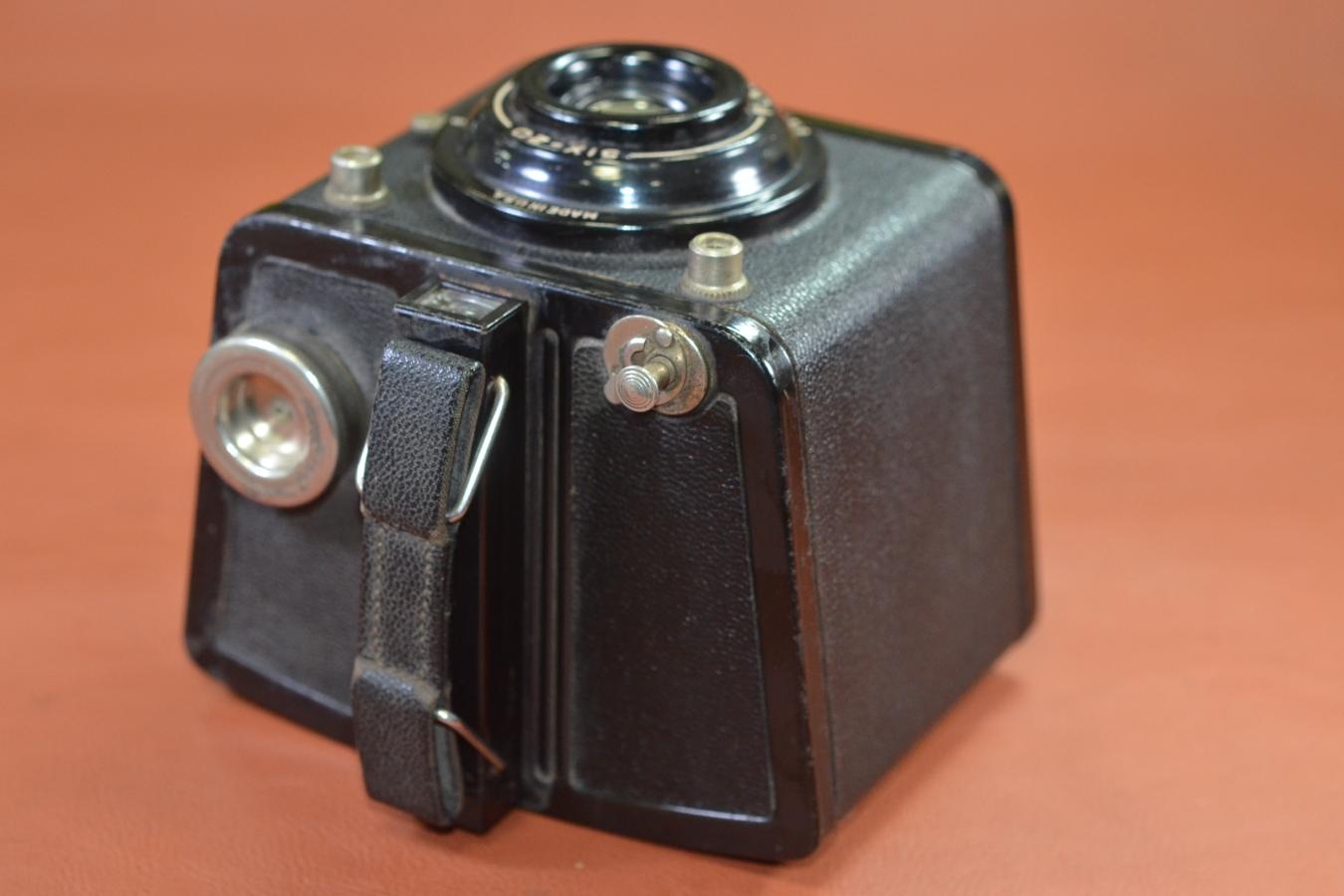 【希 少】Kodak Brownie Flash SIX-20