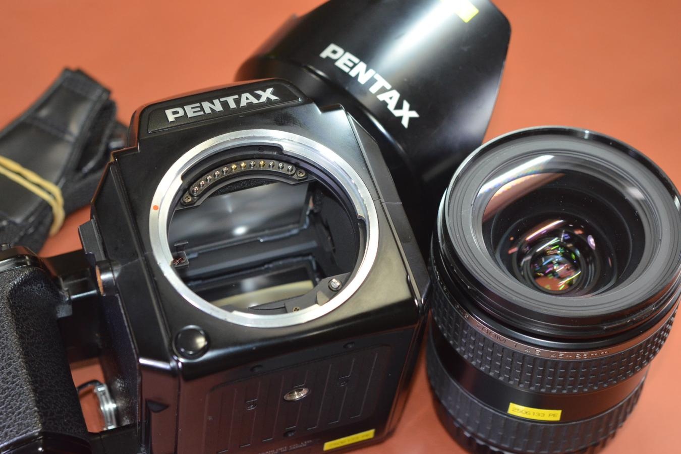 PENTAX 645N SMC PENTAX-FA 645 45-85/4.5、120フィルムバック付 【純正フード、ストラップ付】