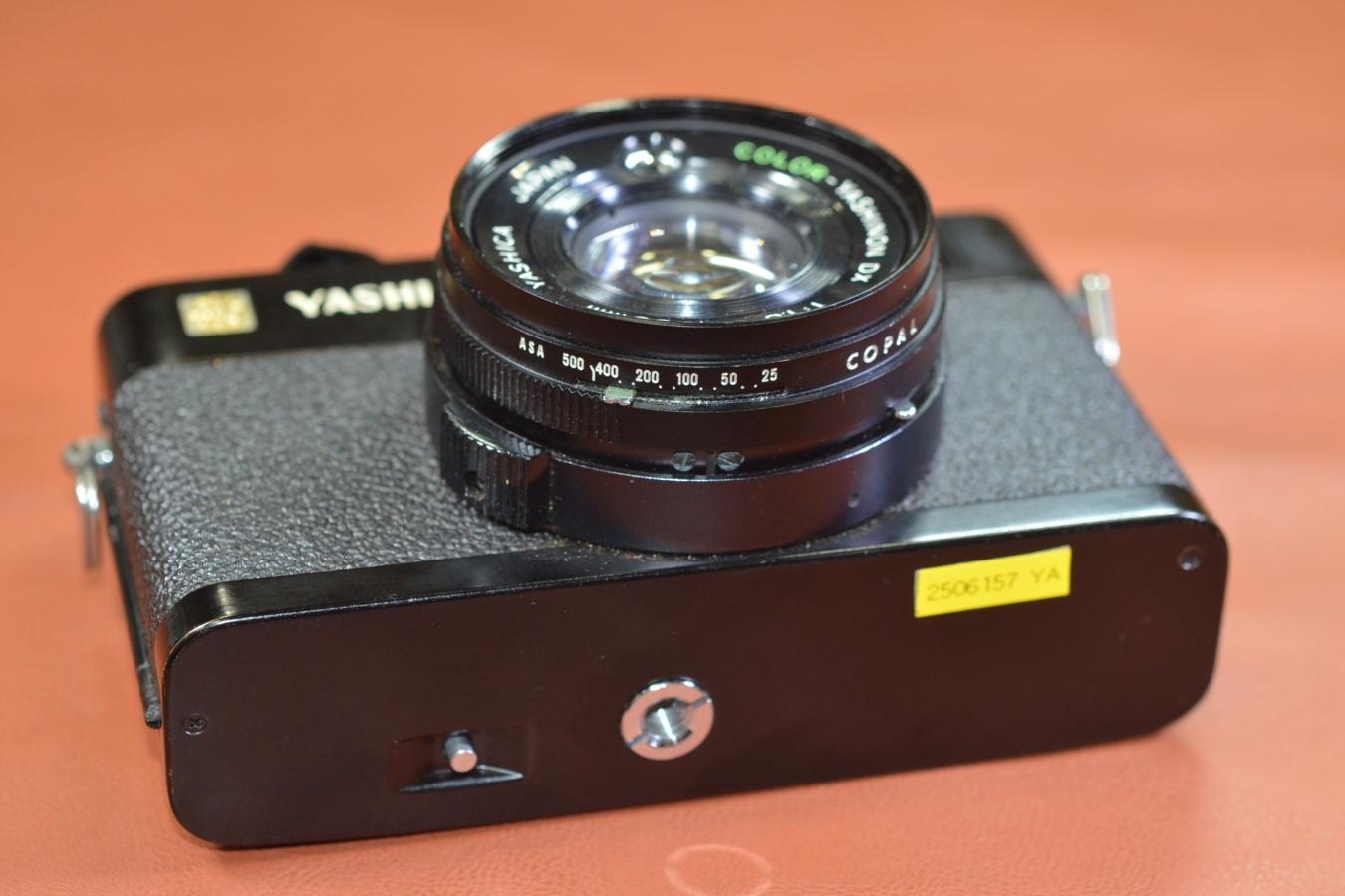 YASHICA ELECTRO 35 CC Black モルト交換済 【YASHICA COLOR-YASHINON DX 35/1.8 レンズ搭載】