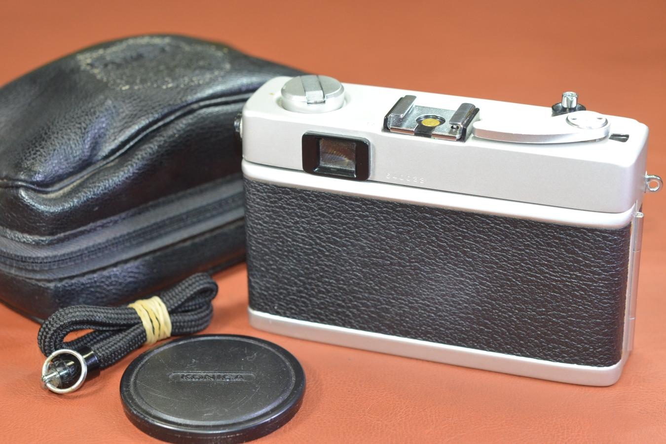 KONICA C35 flash matic Silver モルト交換済 純正ケース、ストラップ付【KONICA HEXANON 38/2.8 レンズ搭載】