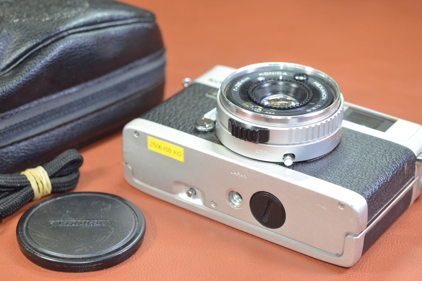 KONICA C35 flash matic Silver モルト交換済 純正ケース、ストラップ付【KONICA HEXANON 38/2.8 レンズ搭載】