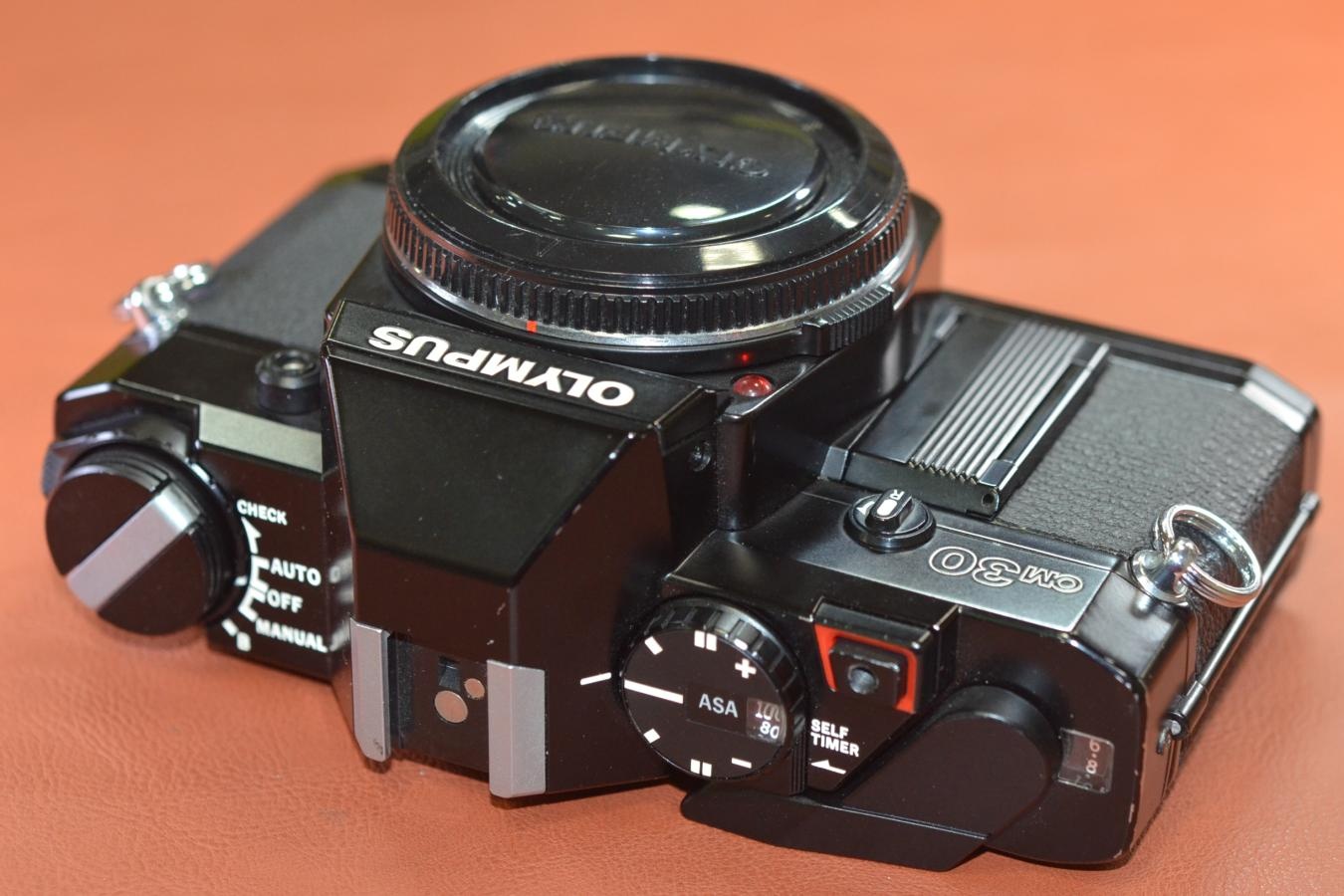OLYMPUS OM30 Black