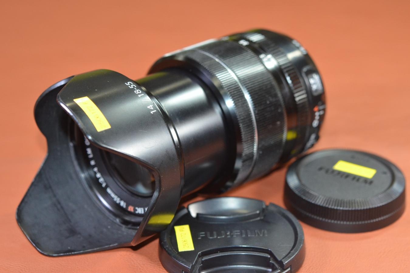 FUJINON XF 18-55mm F2.8-4 R LM OIS 純正フード付 【FUJIFILM Xマウントレンズ】
