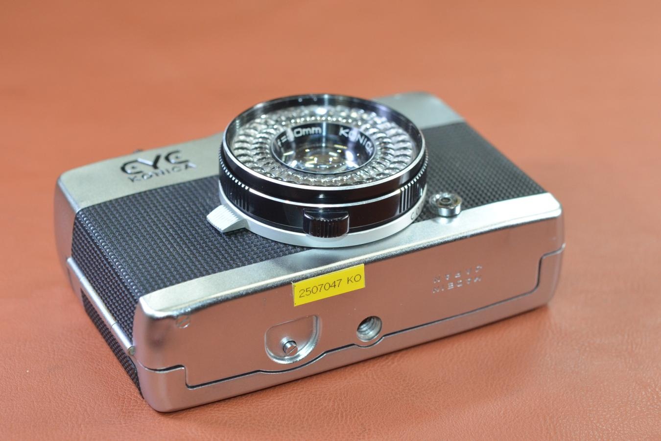 KONICA EYE モルト交換済 【KONICA HEXANON 30/1.9 レンズ搭載】