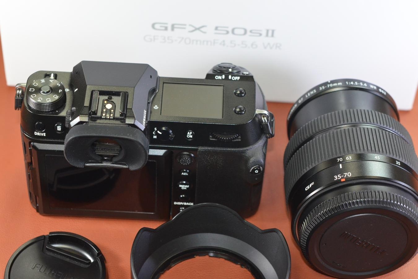 【通信販売限定商品】FUJIFILM GFX 50S II Lens Kit【元箱付一式】※キレイな物をお探しの方必見!!自信ありの逸品!!