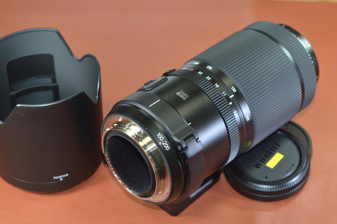 FUJINON GF 100-200mm F5.6R LM OIS WR 純正フード付【キレイな物をお探しの方必見!!自信ありの逸品!!】
