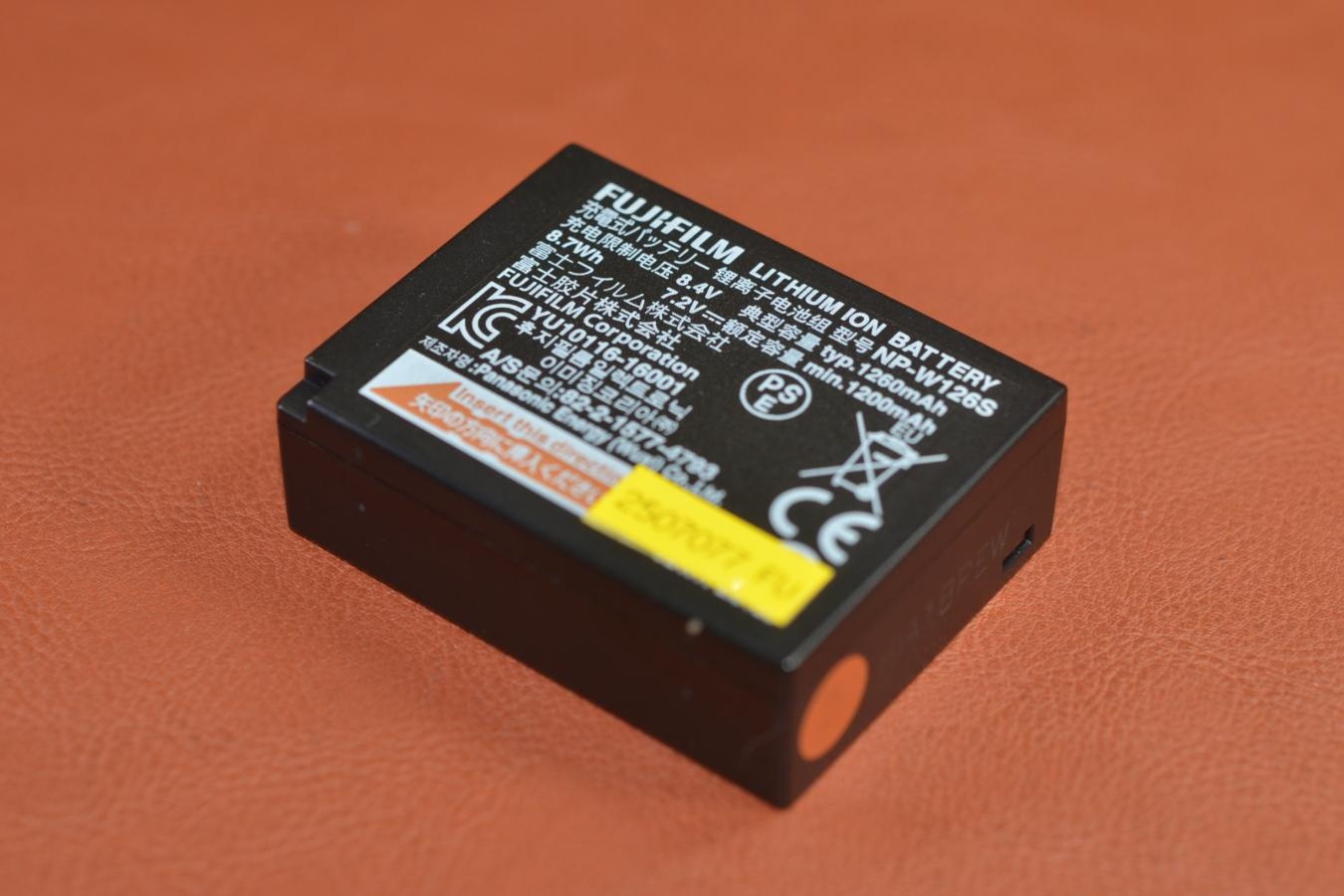 FUJIFILM NP-W126S 【FUJIFILM X-H1、X-Pro3、X-T3、X-S10、X-T50、X-M5、X100VI、Xhalf等用】