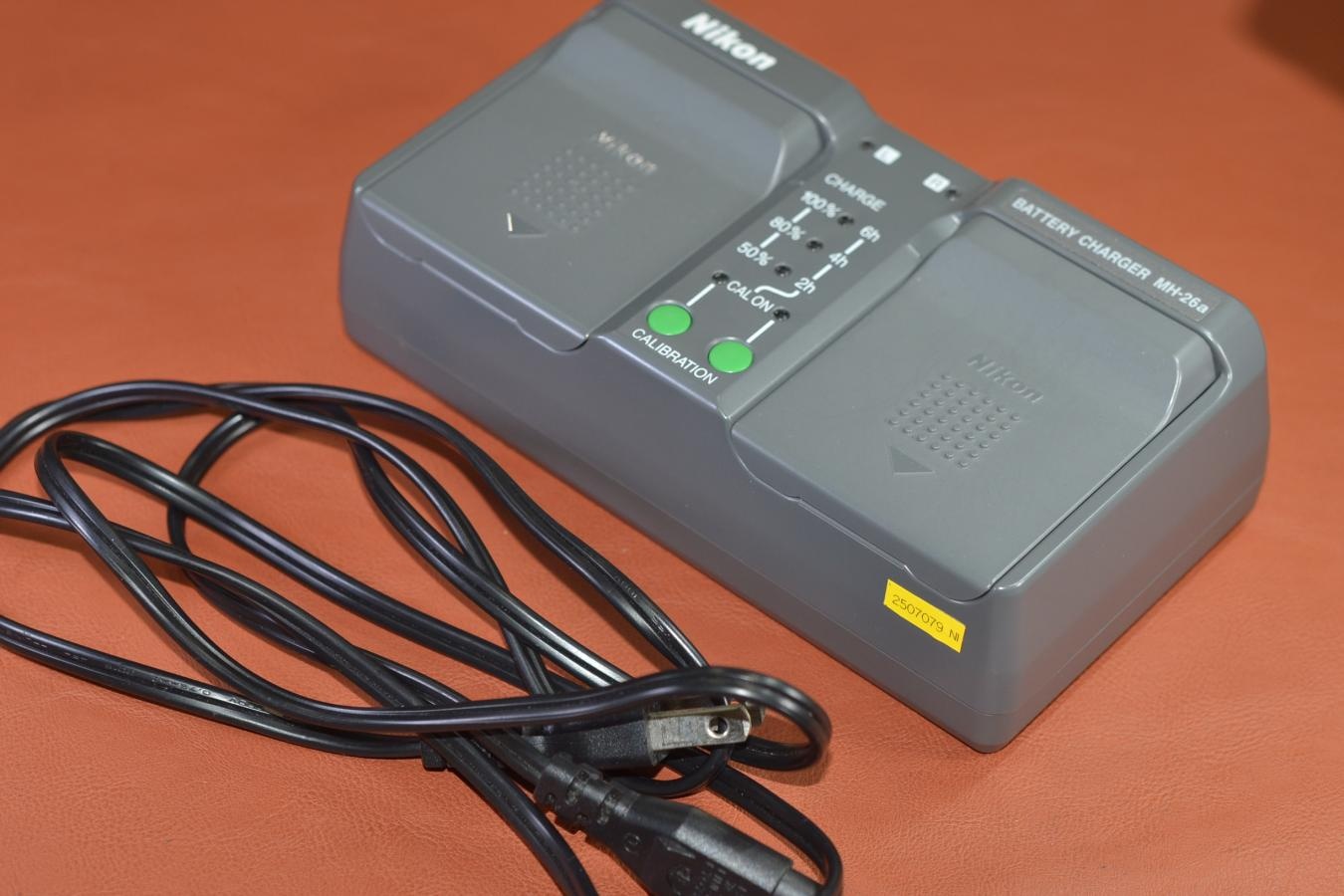 Nikon BATTERY CHARGER MH-26a 【Nikon D6、D5、D4S、D4、Z9等用】