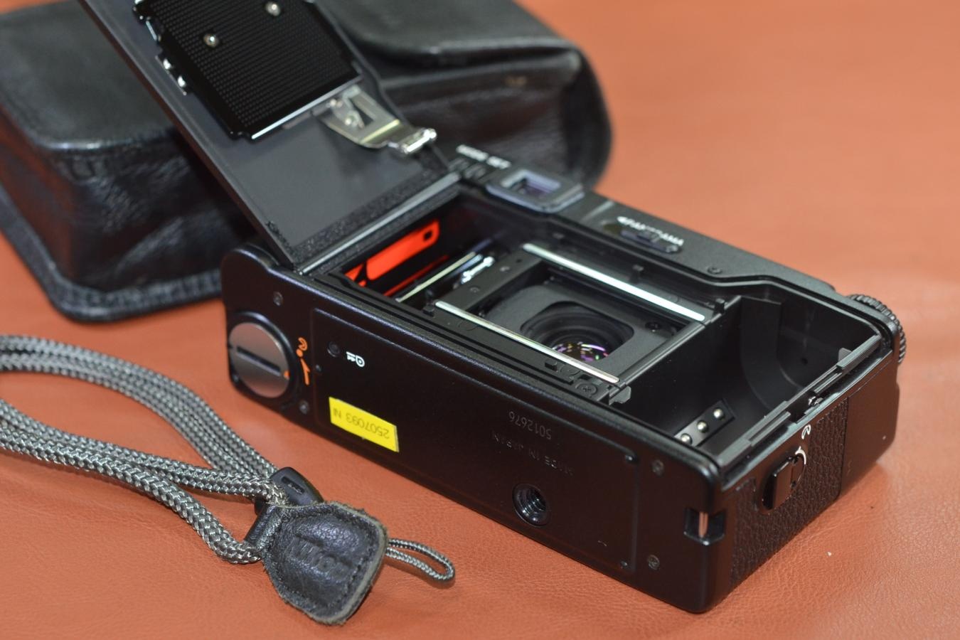 【希 少】Nikon 28Ti  純正ケース、ストラップ付【キレイな物をお探しの方必見!!自信ありの逸品!!】