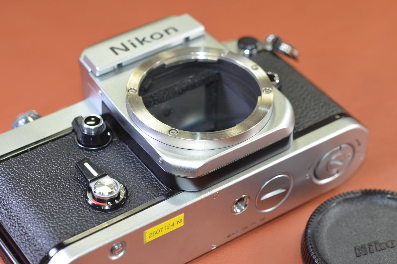 Nikon F2 Eye level 723万台
