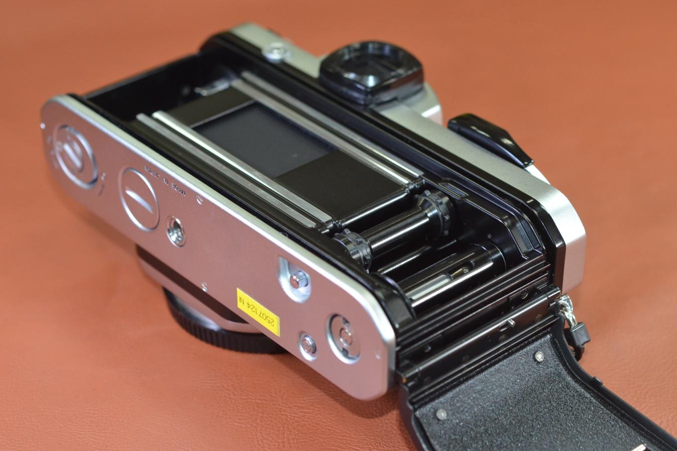 Nikon F2 Eye level 723万台