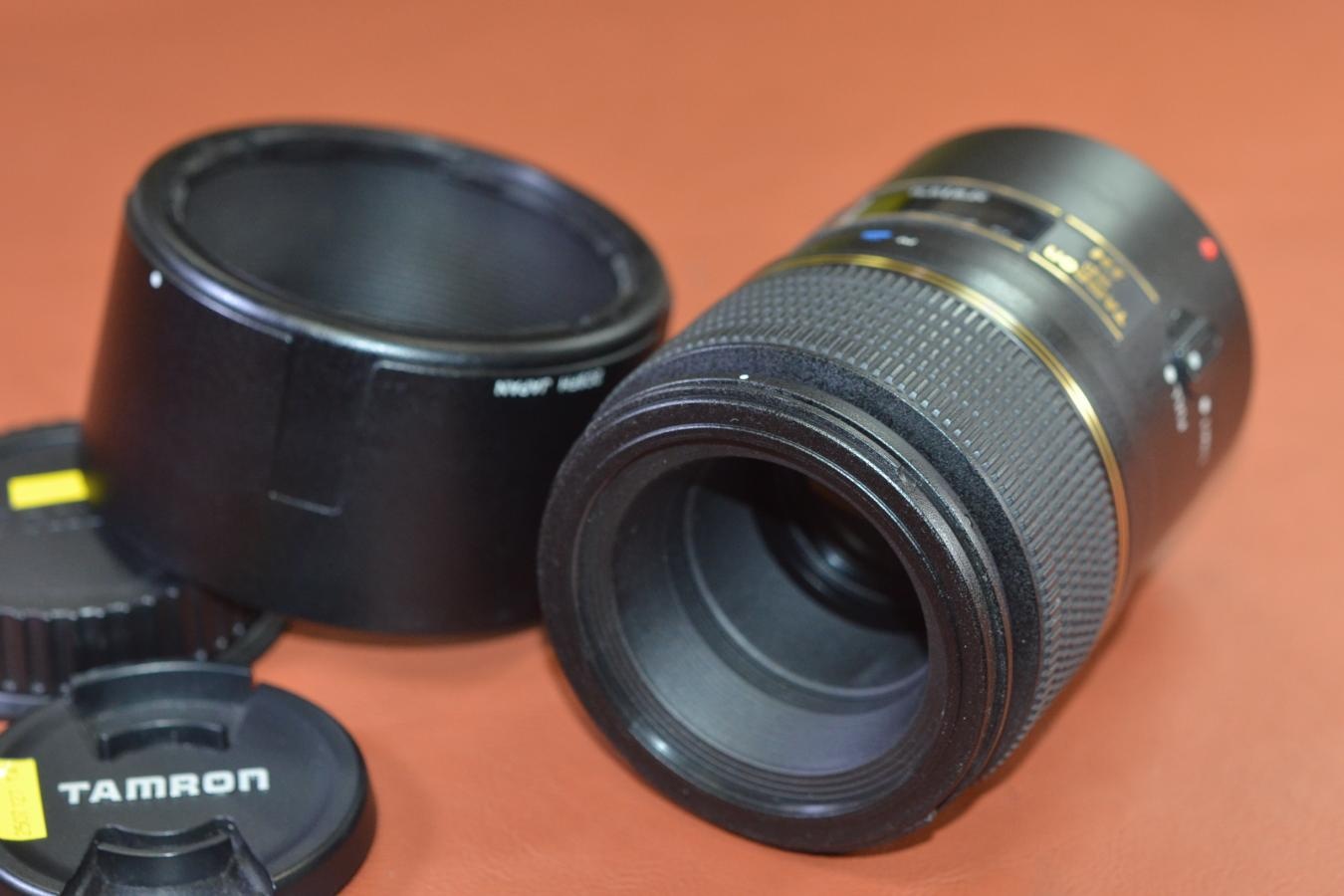 TAMRON SP AF 90mm F2.8 Di MACRO Model:272E 純正フード付 【Canon EFマウントレンズ】