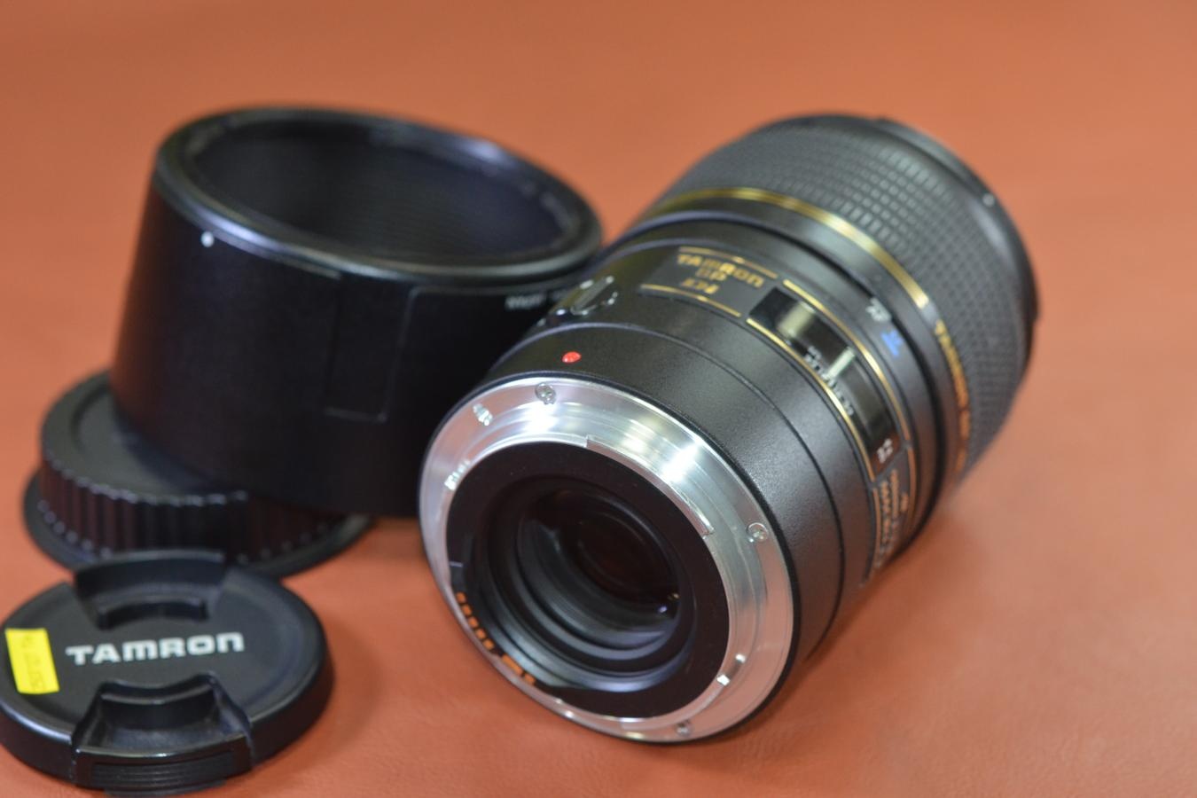 TAMRON SP AF 90mm F2.8 Di MACRO Model:272E 純正フード付 【Canon EFマウントレンズ】