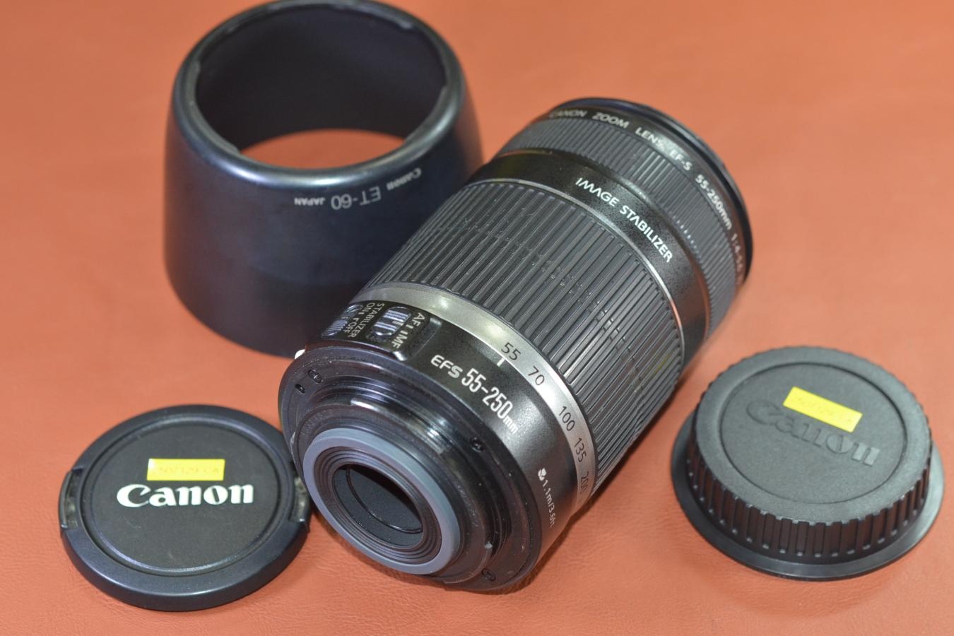 Canon EF-S 55-250mm F4-5.6 IS 【純正フードET-60付】