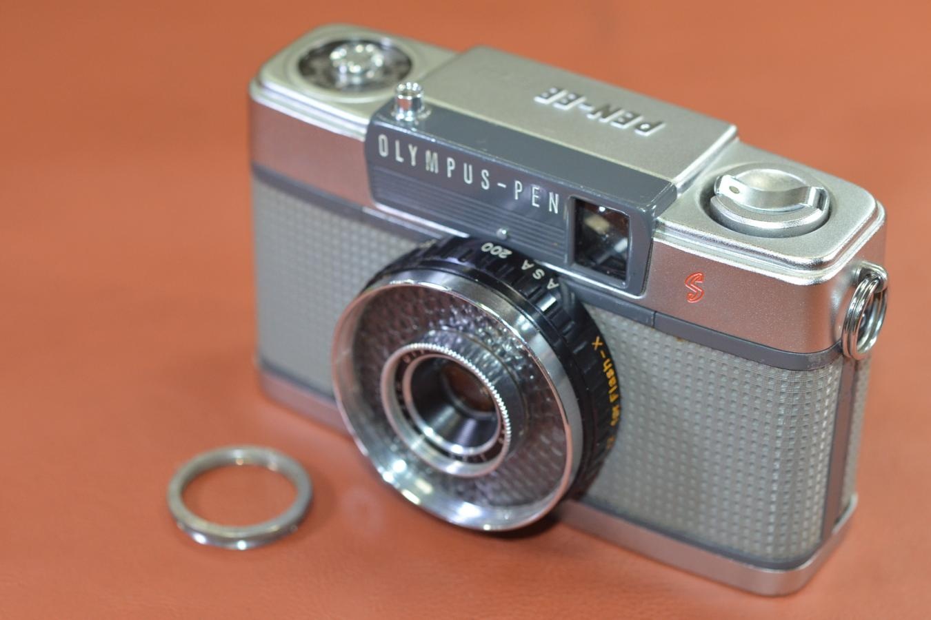 OLYMPUS PEN-EES 後期型 モルト交換済 純正フィルター付【Olumpus D.Zuiko 3cm F2.8 レンズ搭載】