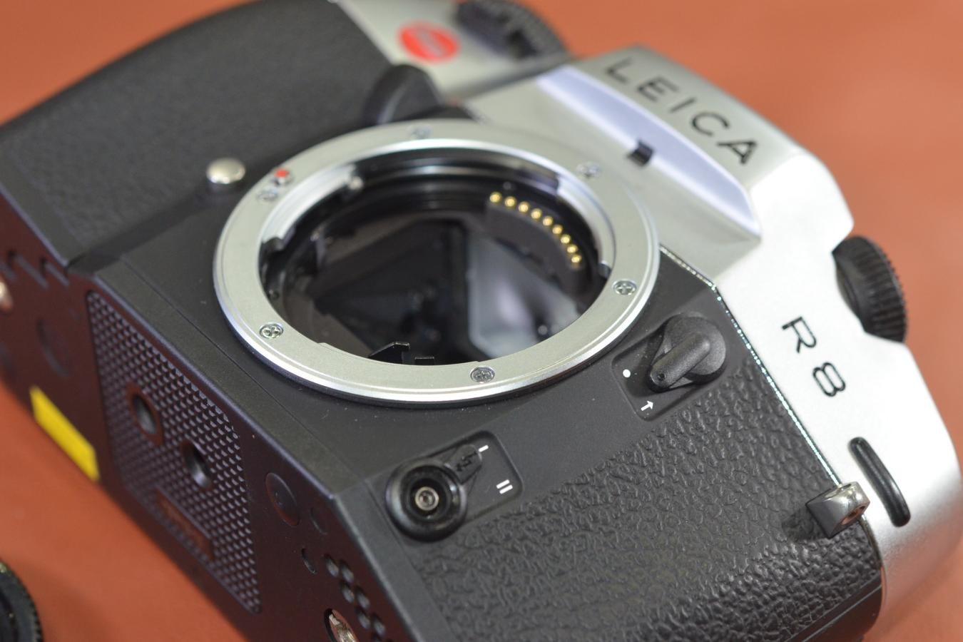 LEICA R8 Silver 【キレイな物をお探しの方必見!!自信ありの逸品!!】