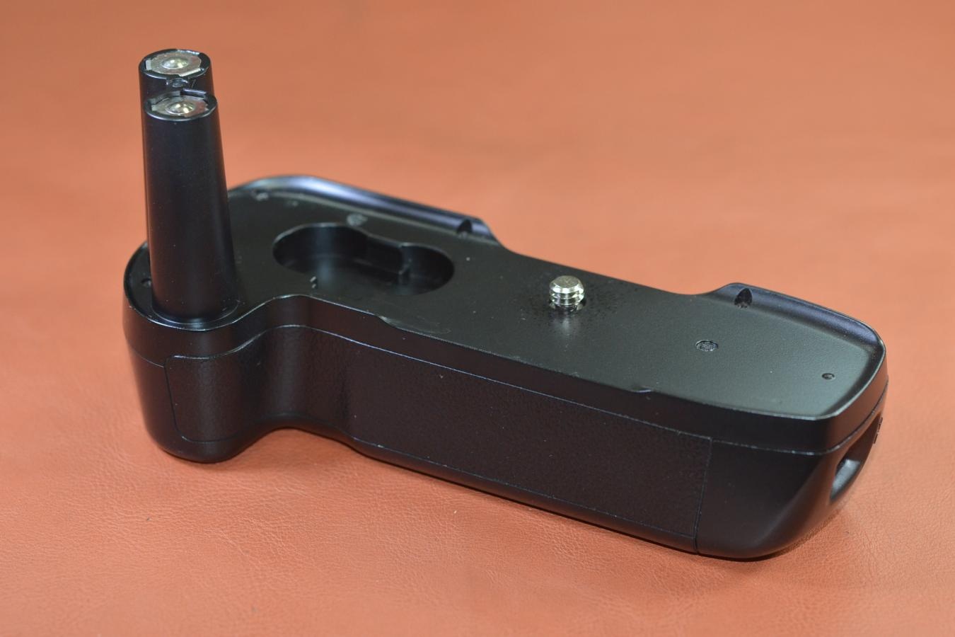 Nikon MB-16 【Nikon F80用】