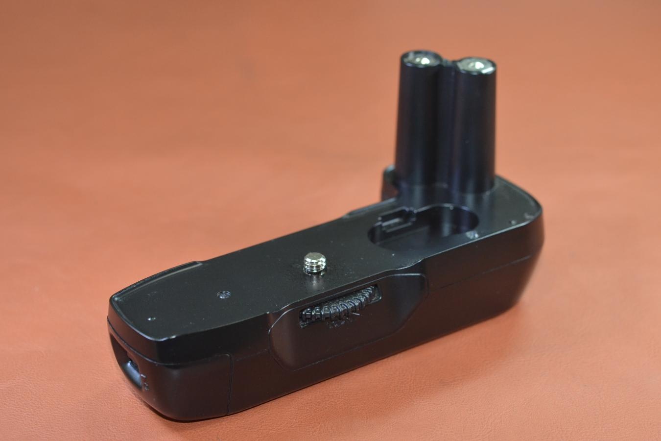 Nikon MB-16 【Nikon F80用】