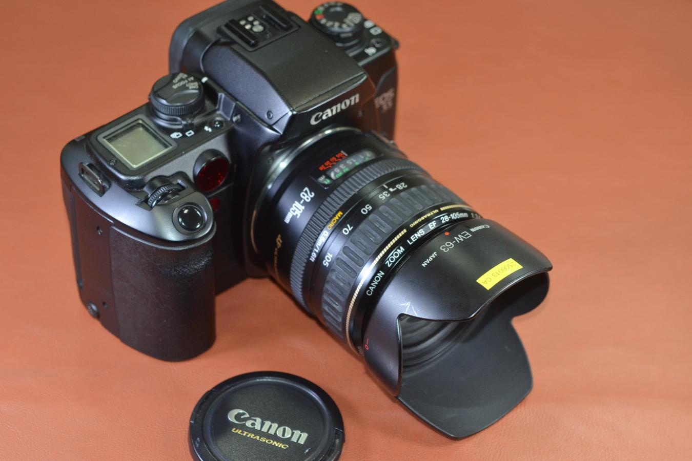 Canon EOS 55 Black EF28-105/3.5-4.5 USM付 【純正フードWE-63付】