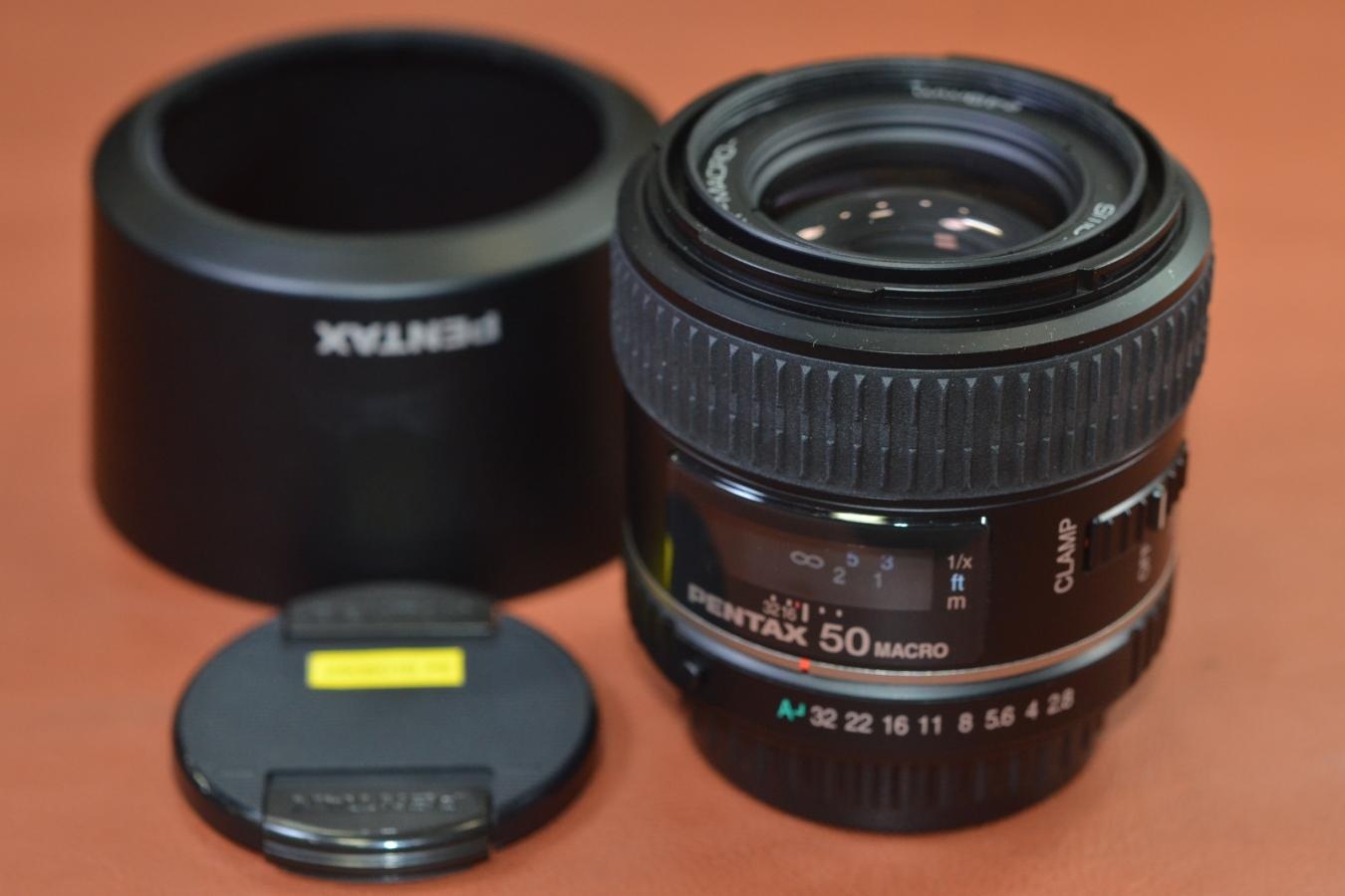SMC PENTAX-D FA 50mm F2.8 MACRO 純正フード付 【キレイな物をお探しの方必見!!自信ありの逸品!!】