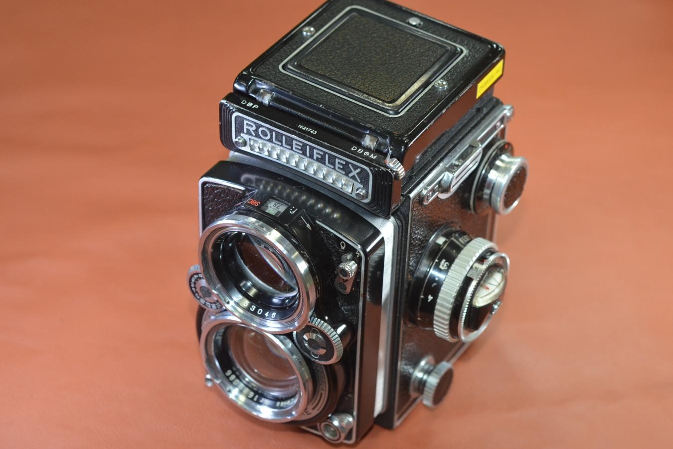 【委 託 品】ROLLEIFLEX 2.8E 【Carl Zeiss Planar 80/2.8レンズ搭載】