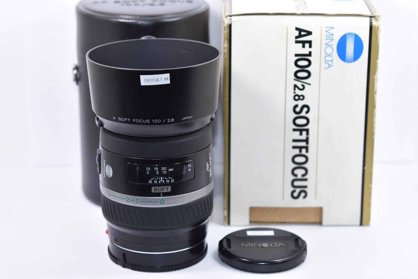 【希 少】 MINOLTA AF SOFT FOCUS 100mm F2.8 【純正フード、ケース、元箱付一式】