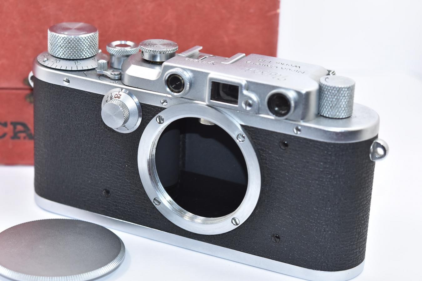 【希 少】NICCA CAMERA  MADE IN OCCUPIED JAPAN 元箱付 【戦後間もなくニッポンカメラの距離計付モデルを改良して再生産したのがこのカメラ】  