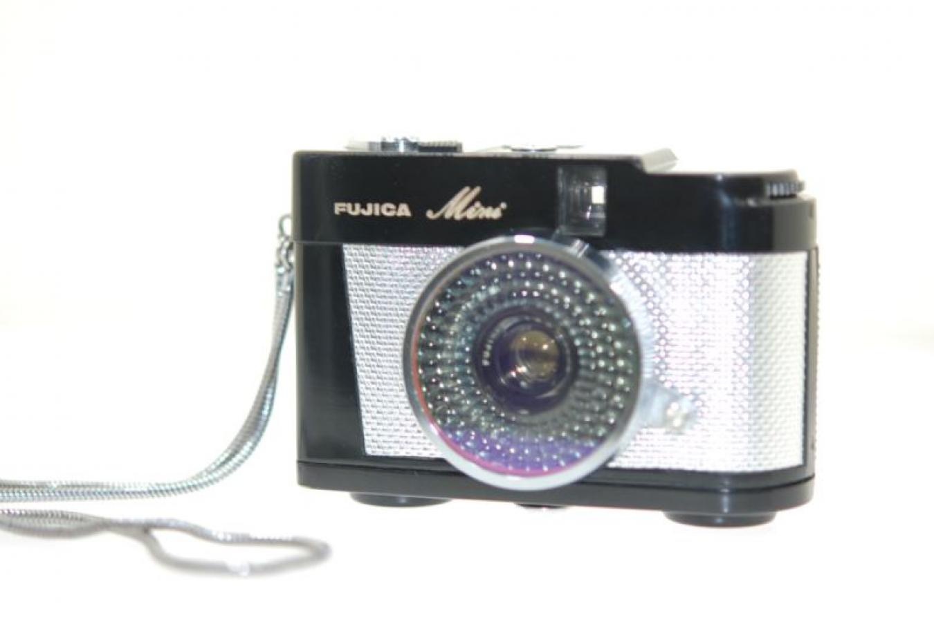 FUJICA MiNi