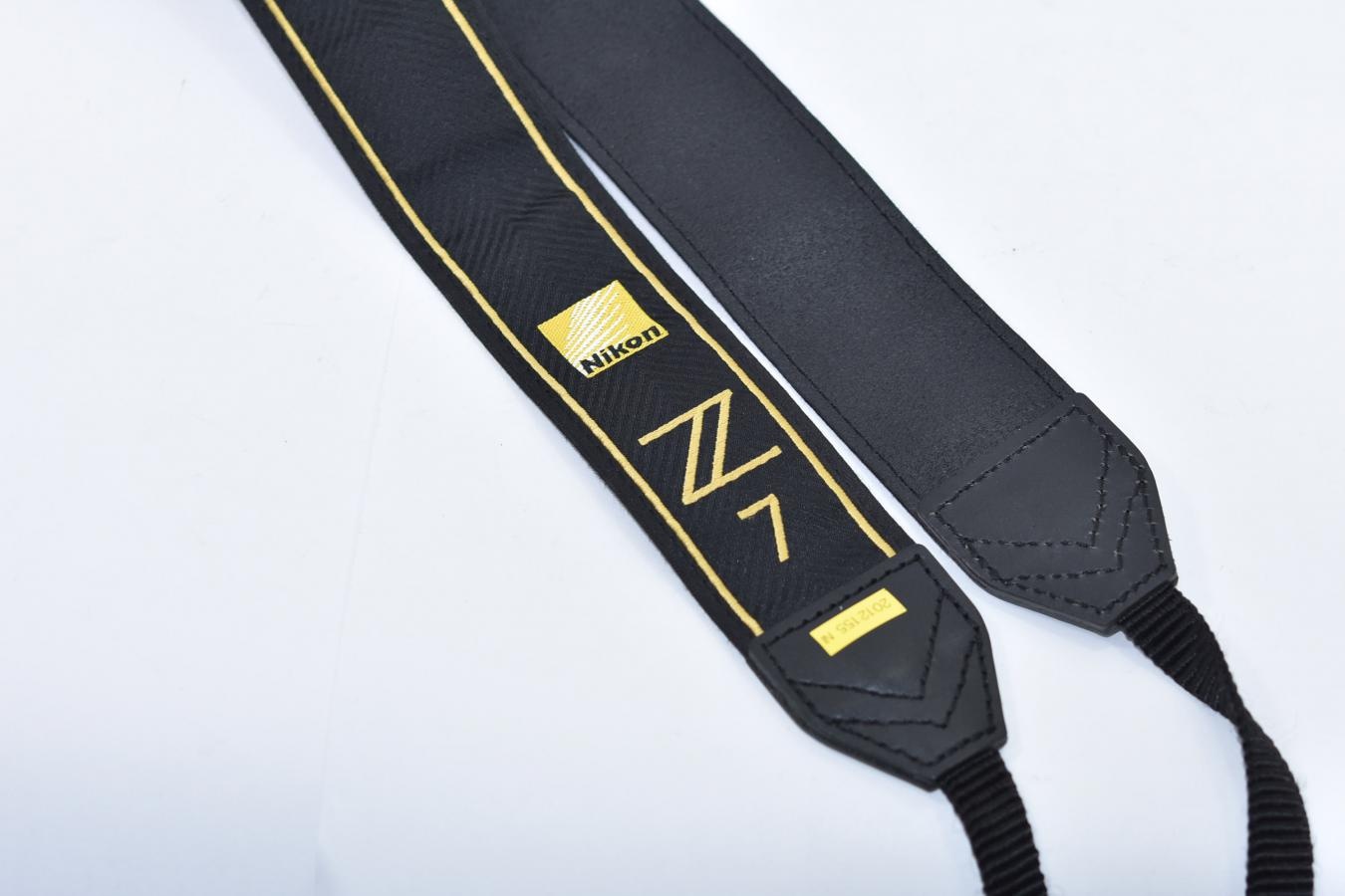 【希 少】Nikon Z7 Premium Gold Strap