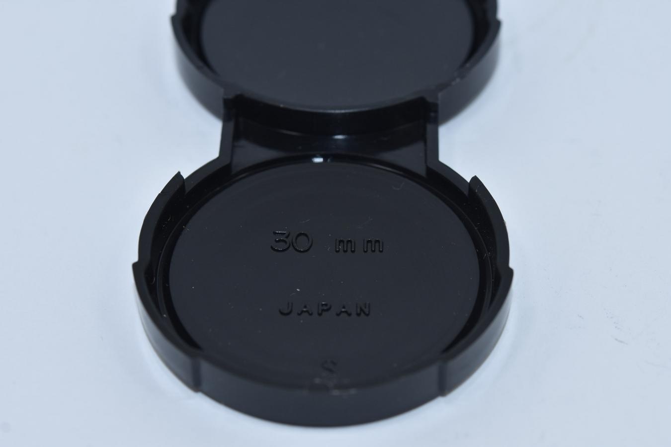 【希 少】YASHICA 二眼レフ用30mmレンズキャップ 【内径38mm被せ式】