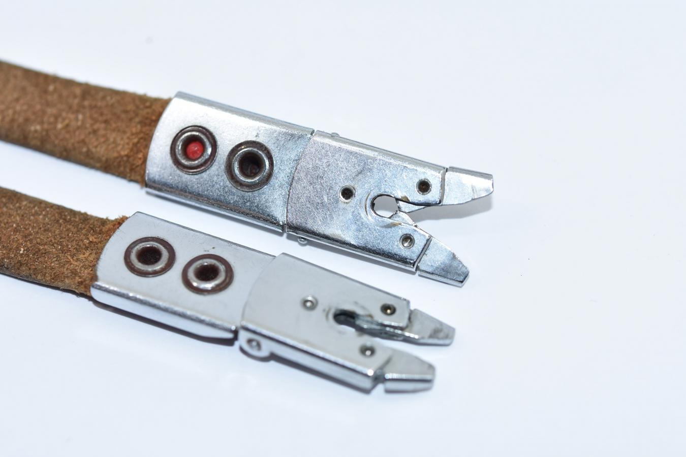 Rolleiflex用純正本革カニ爪ストラップ 【Rollei刻印あり】