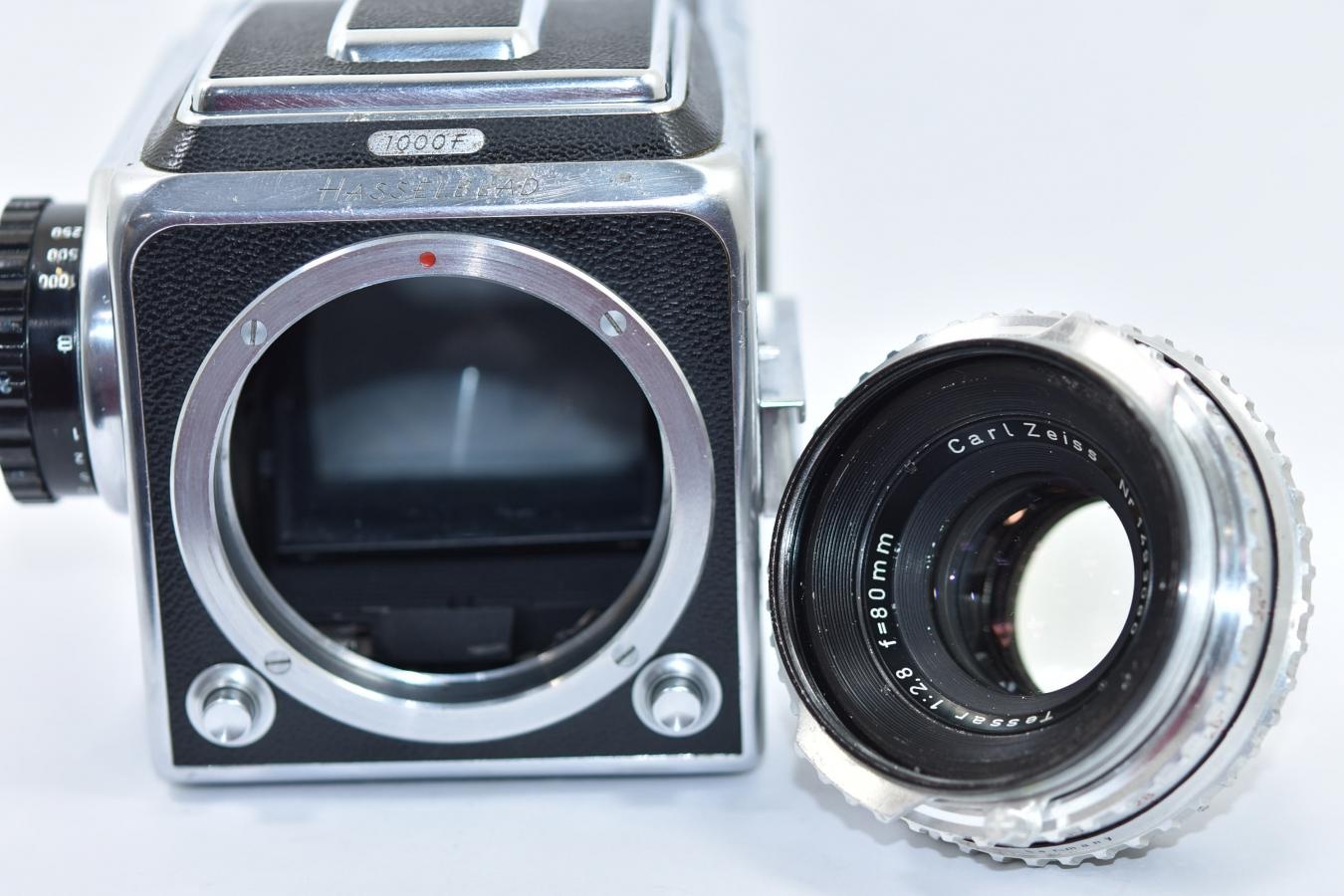 【希 少】 HASSELBLAD 1000F Carl Zeiss Tessar 80/2.8付 【純正フィルムマガジン付】