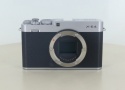 フジフイルム X-E4 ボディ シルバー