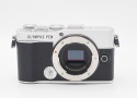 オリンパス E-P7 ボデイ シルバー